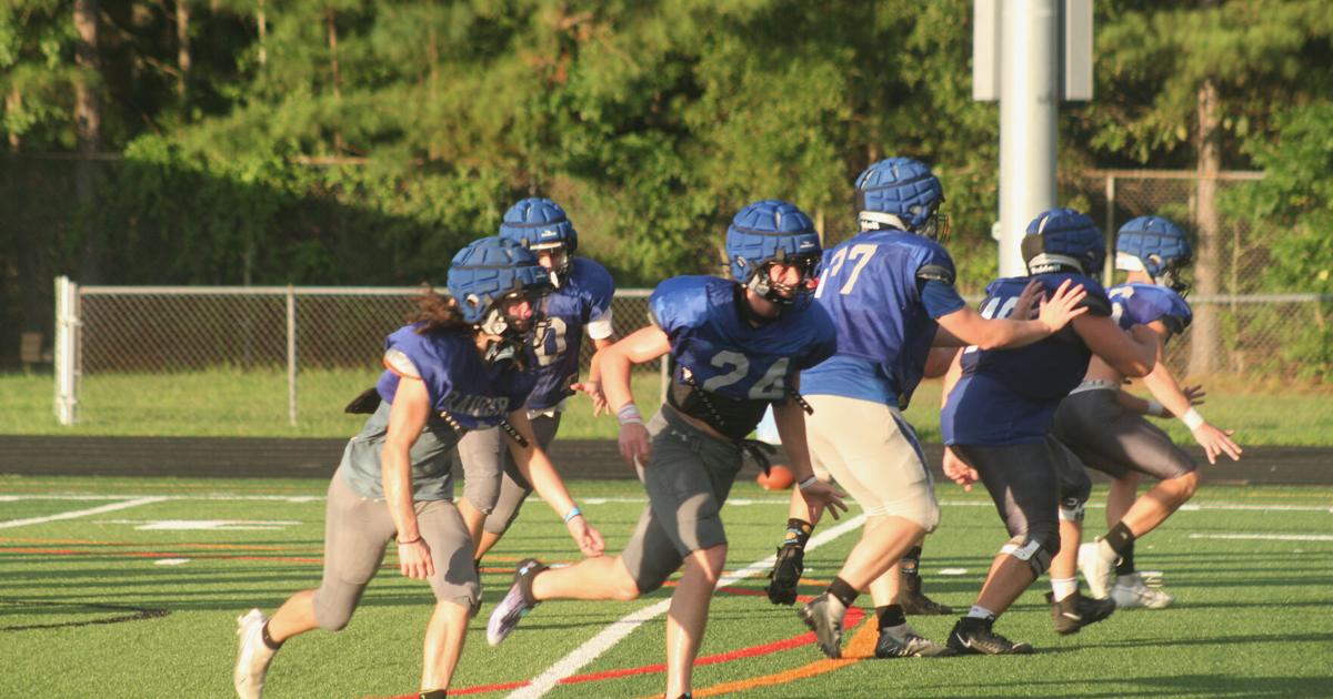 Leonardtown football seeking to continue High School