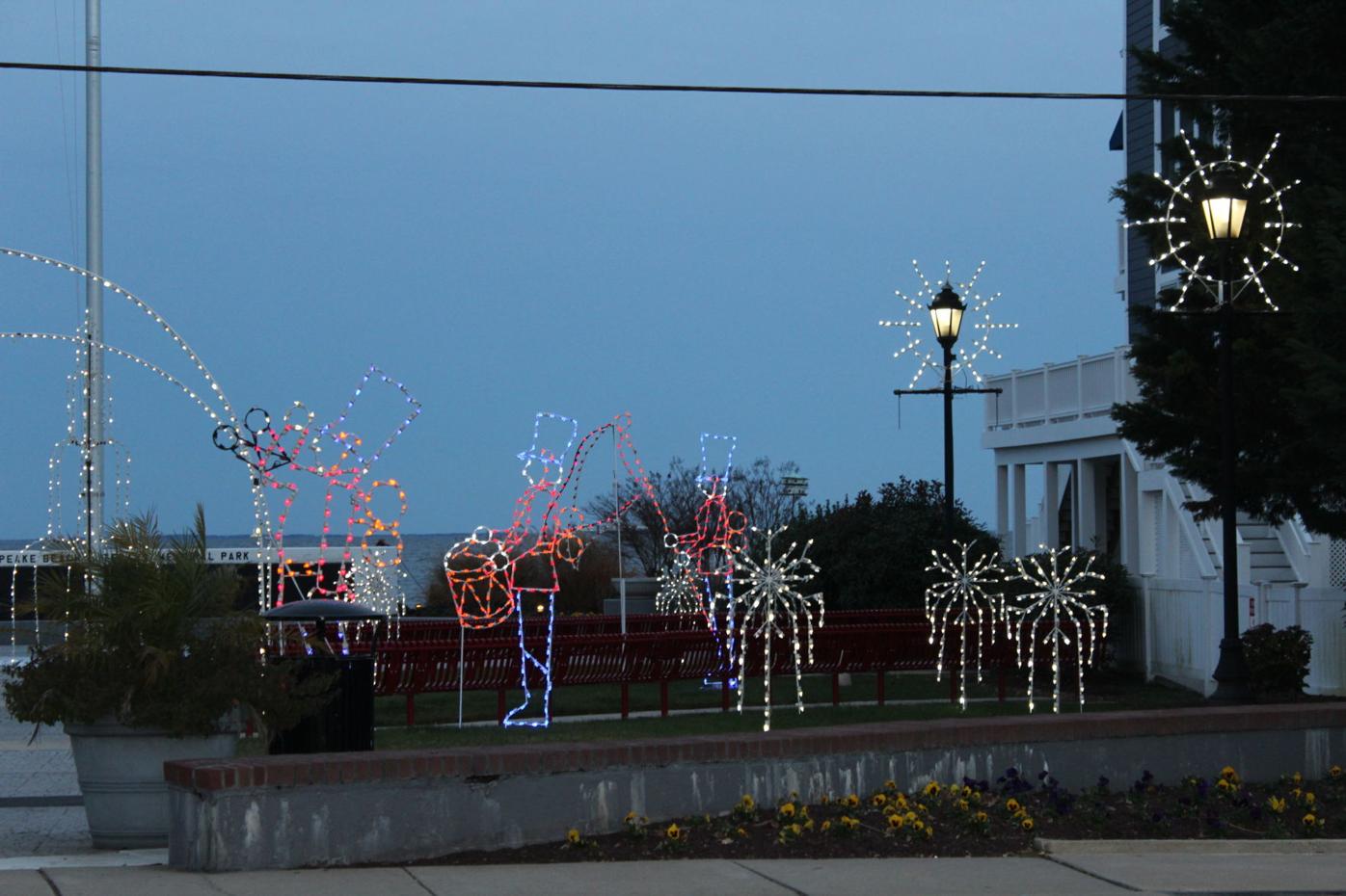 Chesapeake Beach holds annual Christmas 'light up' Local