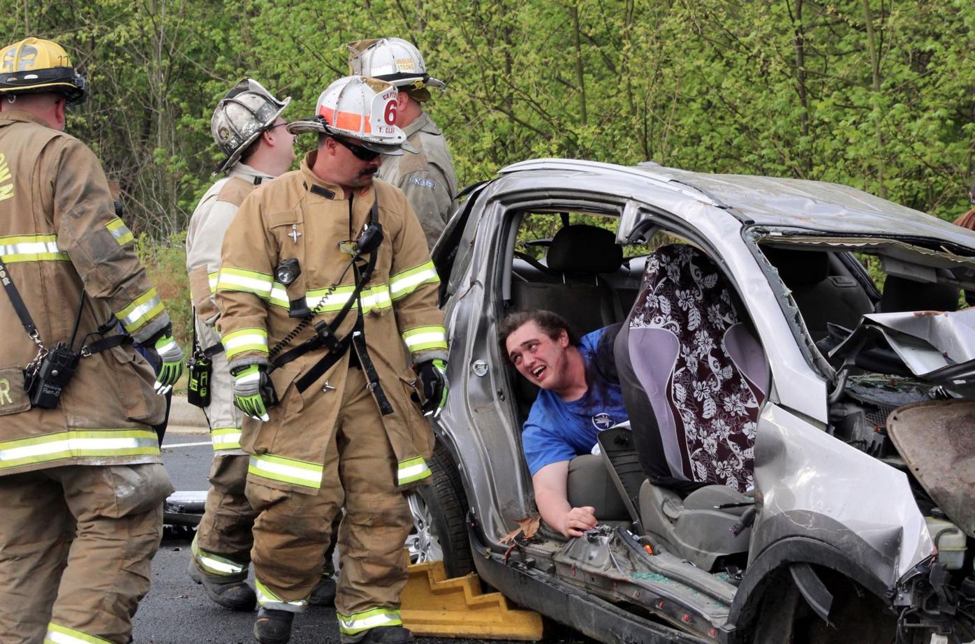 Huntingtown students witness mock crash Local News