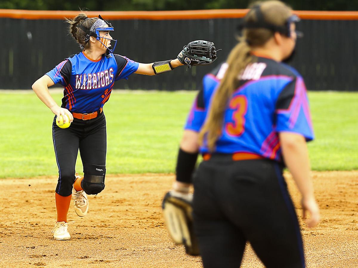 2021_12th_RegionSoftball_SWvsPC8242.JPG