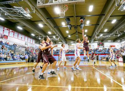Boys Basketball Pulaski County Breezes Into District Finals