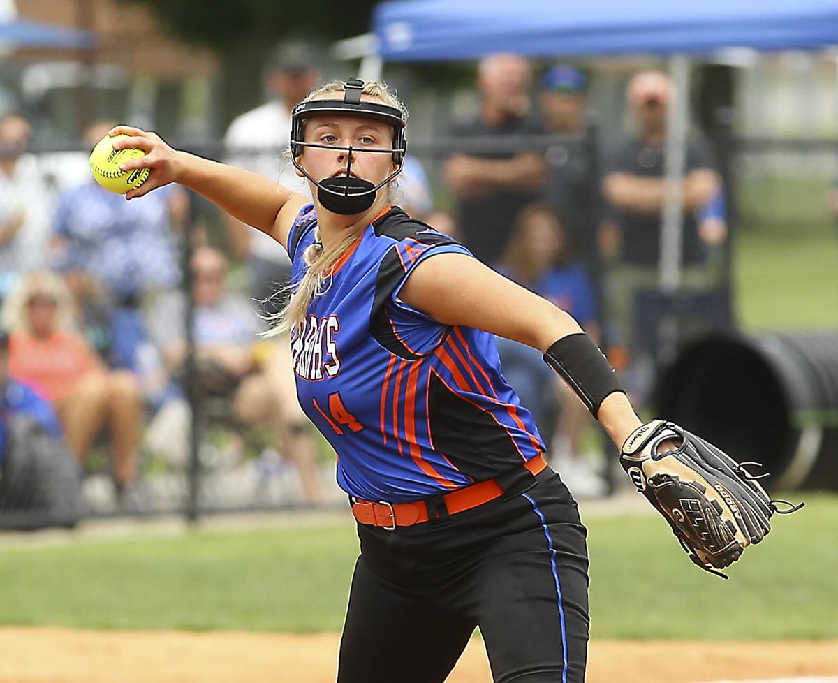 2021_12th_RegionSoftball_SWvsPC8255.JPG