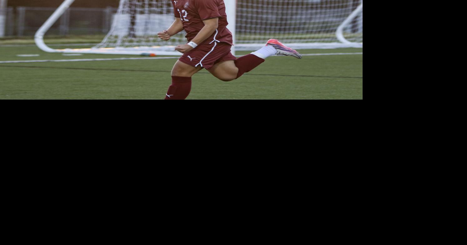 SEMIFINAL SHUTOUT: Maroons advance to region championship with shutout win over Danville