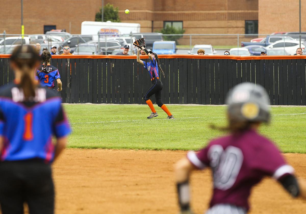 2021_12th_RegionSoftball_SWvsPC8268.JPG
