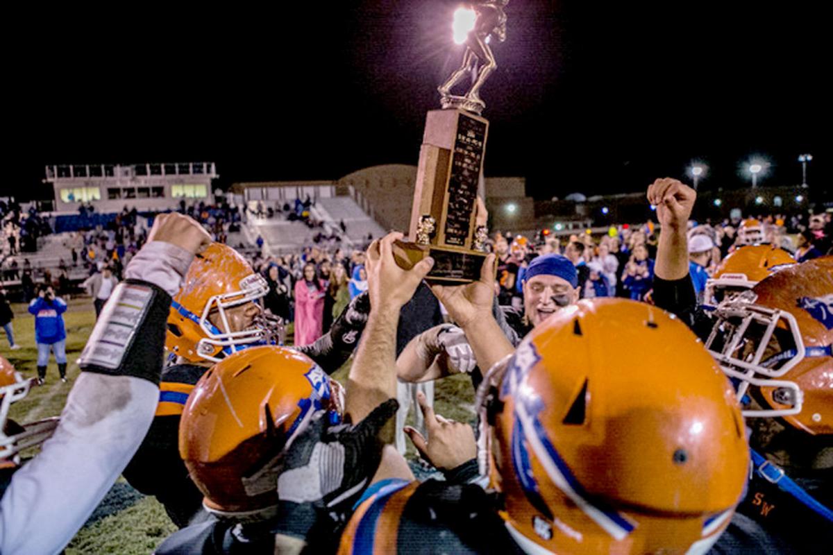 FOOTBALL Southwestern Holds Off Pulaski 21 6 Sports Somerset football-southwestern-holds-off-pulaski-21-6-sports-somerset