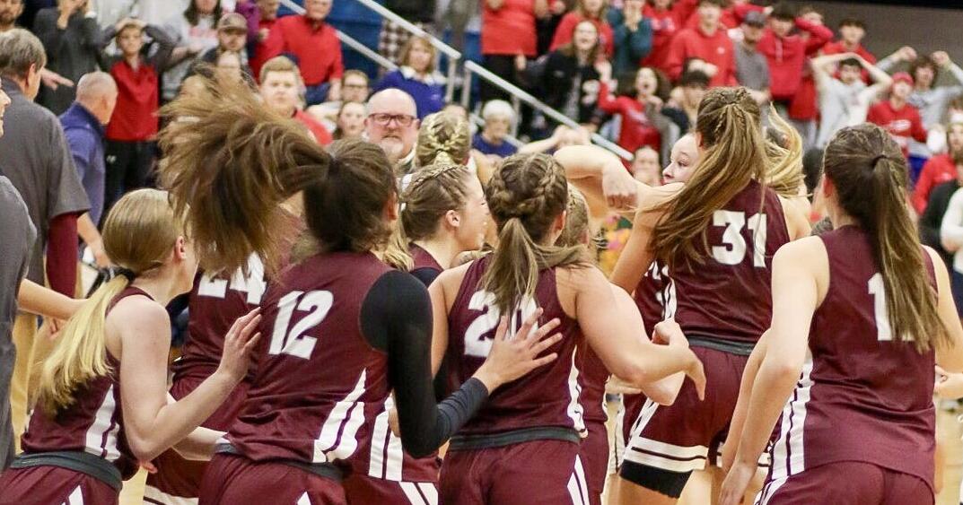 THOMAS AT THE BUZZER: Lady Maroons win 47th District title | Sports ...