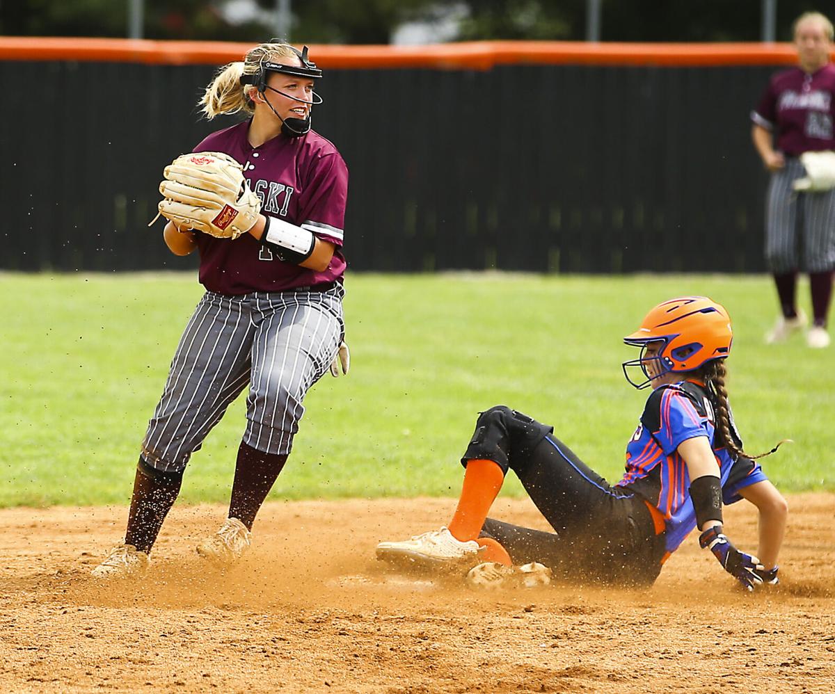 2021_12th_RegionSoftball_SWvsPC8294.JPG