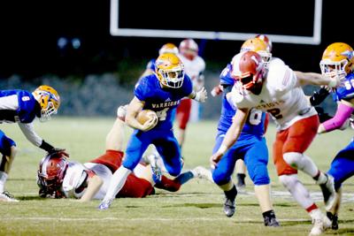 Football Southwestern Breezes Past Lincoln County 37 7 Sports