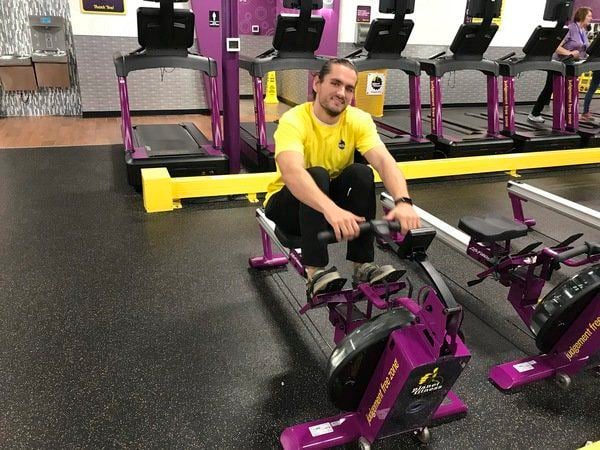 Planet fitness clearance rowing machine