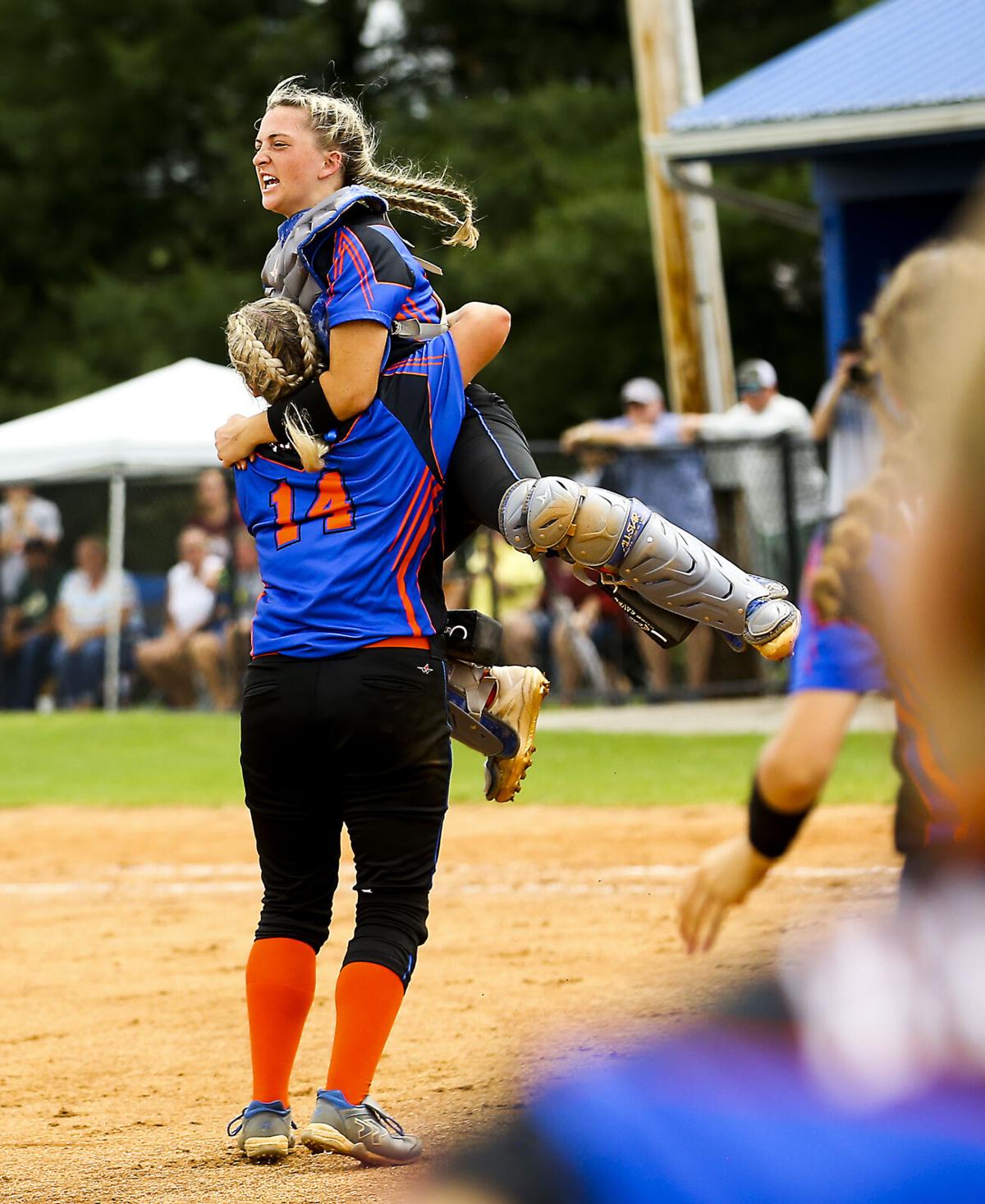 2021_12th_RegionSoftball_SWvsPC8301.JPG