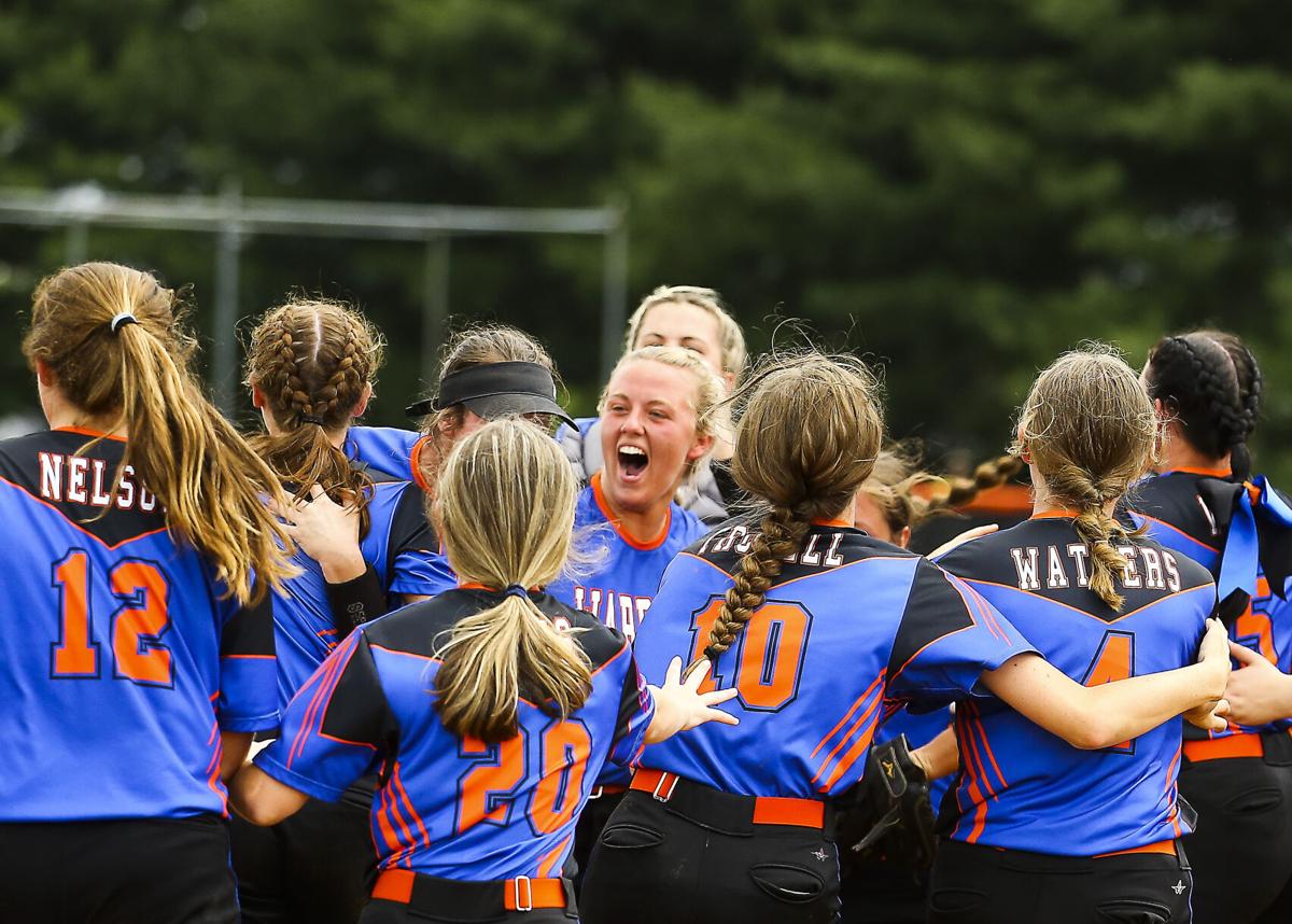 2021_12th_RegionSoftball_SWvsPC8304.JPG