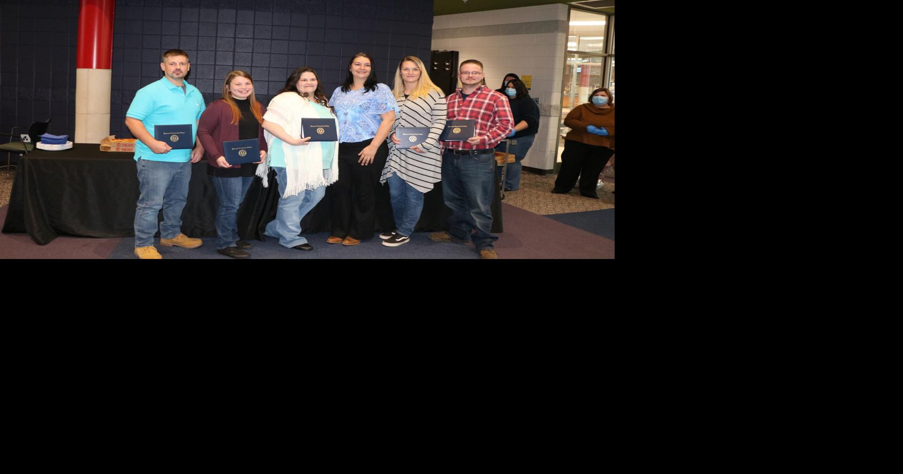 5 PCDC inmates graduate with SCC welding certificates News somerset