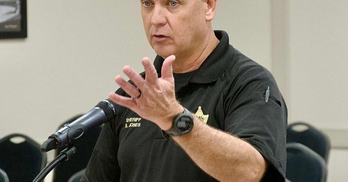 Bobby Rigdon Ky 'The Cavalry is not Coming': Sheriff Bobby Jones, county officials ...