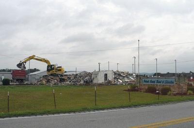 Former Pulaski Board Of Education Building Torn Down Local News Somerset Kentucky Com