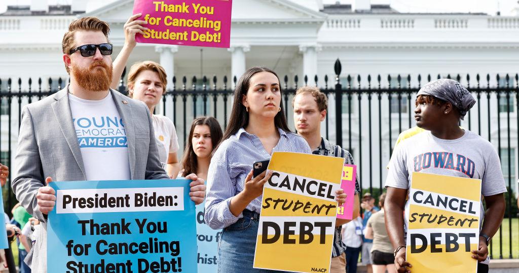 Biden announces plan to cancel some student loan balances under $12,000 - Vimarsana News