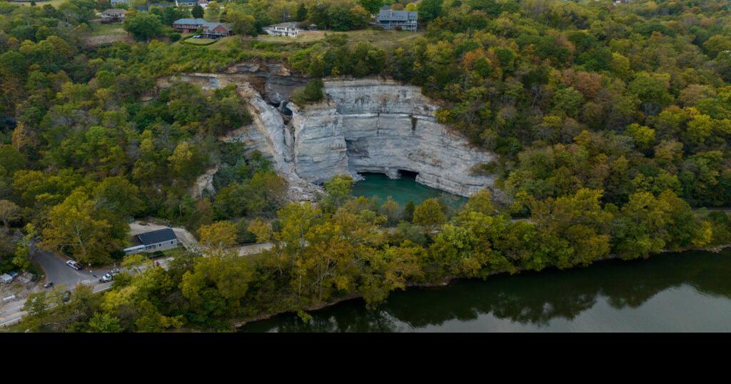 Rock slide at abandoned quarry in Frankfort closes road Kentucky