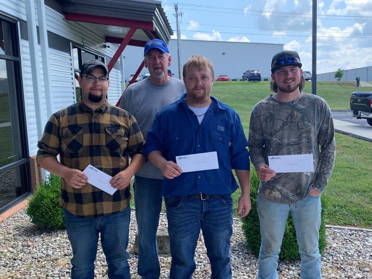 scholarships-awarded-to-scc-lineman-students-community-somerset-kentucky-com