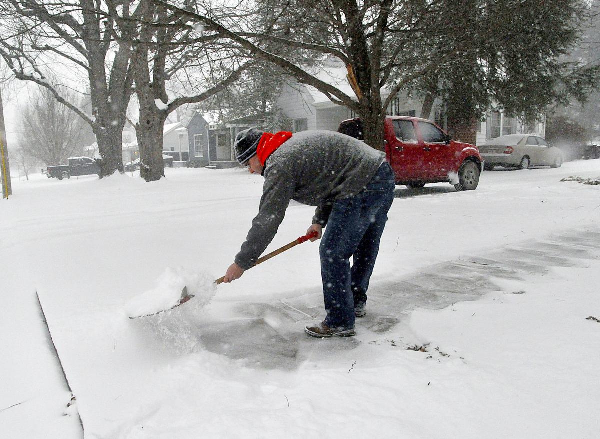 Storm Dumps 5 Inches Of Snow On Somerset By 10 A M Up To 17 Likely News Somerset Kentucky Com