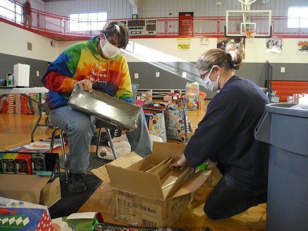Operation Angel Care collects Christmas gifts for over 900 children - Vimarsana News
