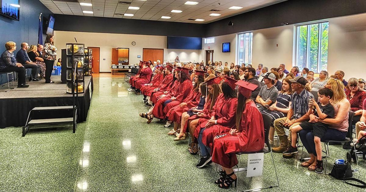 Scc Graduates SCC honors GED graduates | Community | somerset-kentucky.com