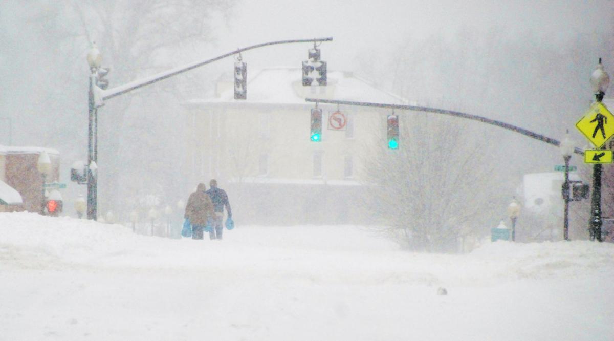 Roof collapses from snow load damage marinas, Eubank Family Dollar News