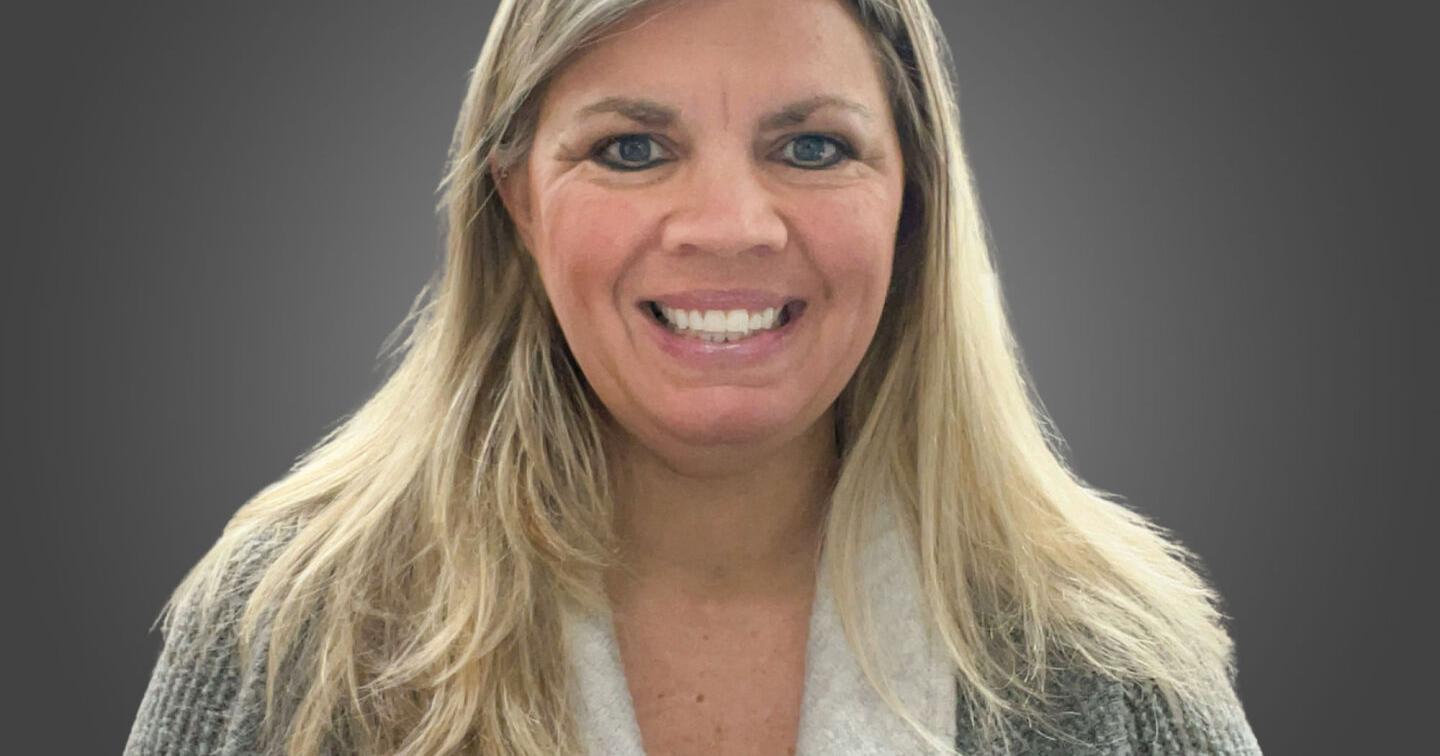 Kimberly Hudson receives promotion at Edward Jones - Vimarsana News