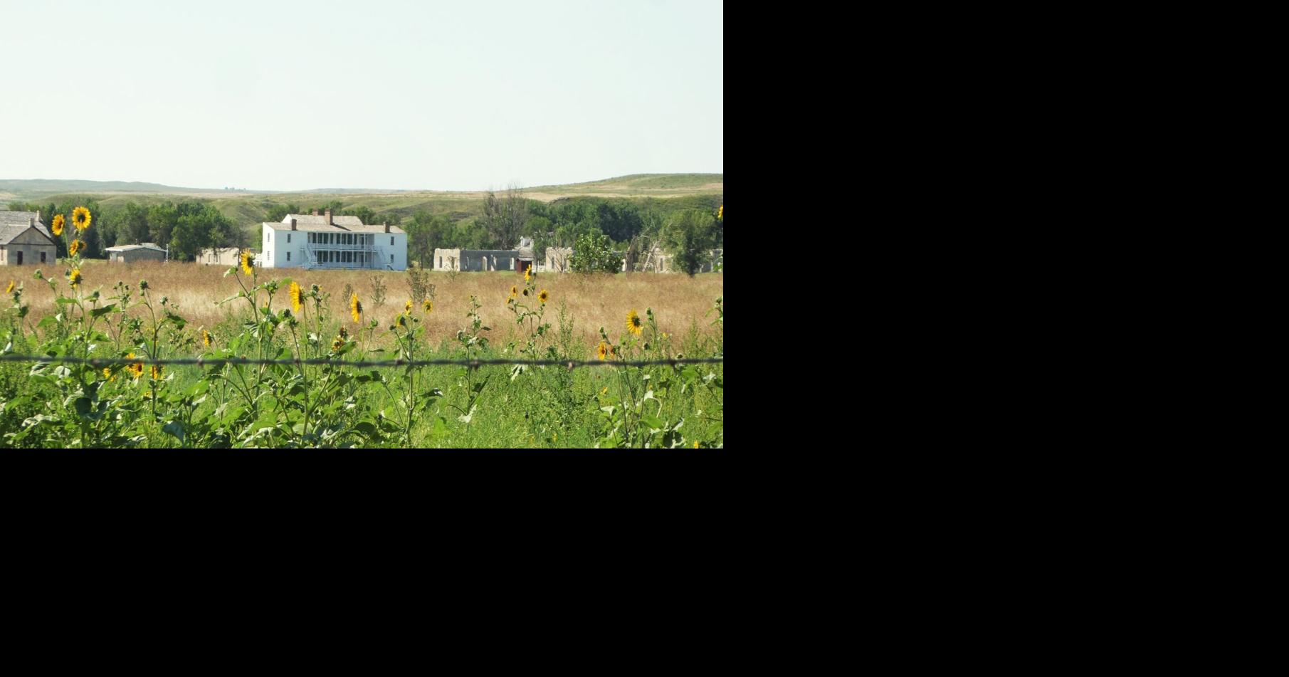 Fort Laramie Frontier Gateway to the Rocky Mountains Lifestyles