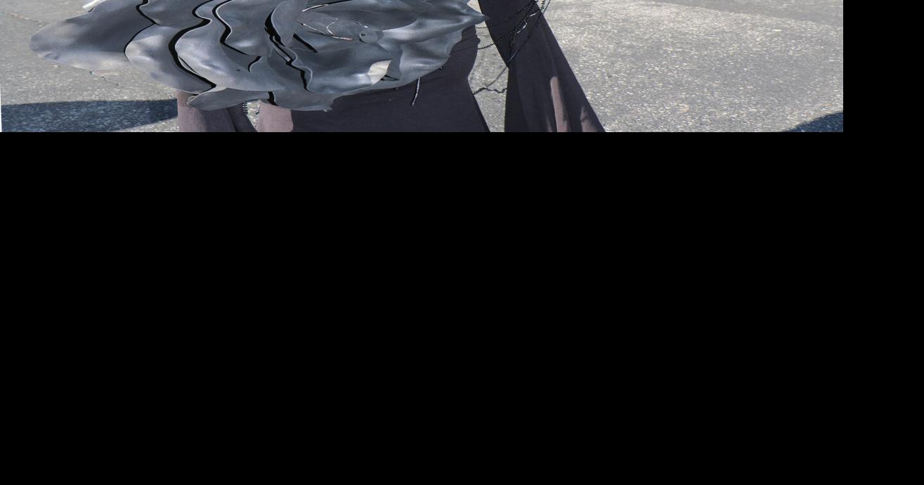 Visitors swarm Eubank Park for Zombie Walk, Walker Weekend News