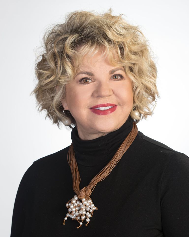 Sears is Chamber's Businesswoman of the Year - Vimarsana News