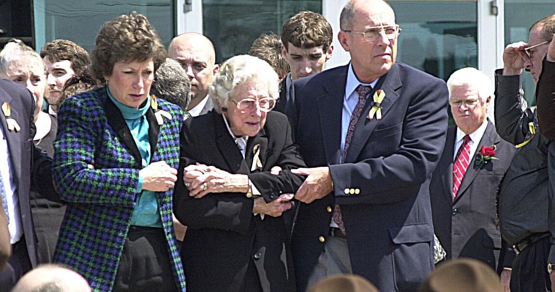 Lewis Catron stood on the front wall with law enforcement - Vimarsana News