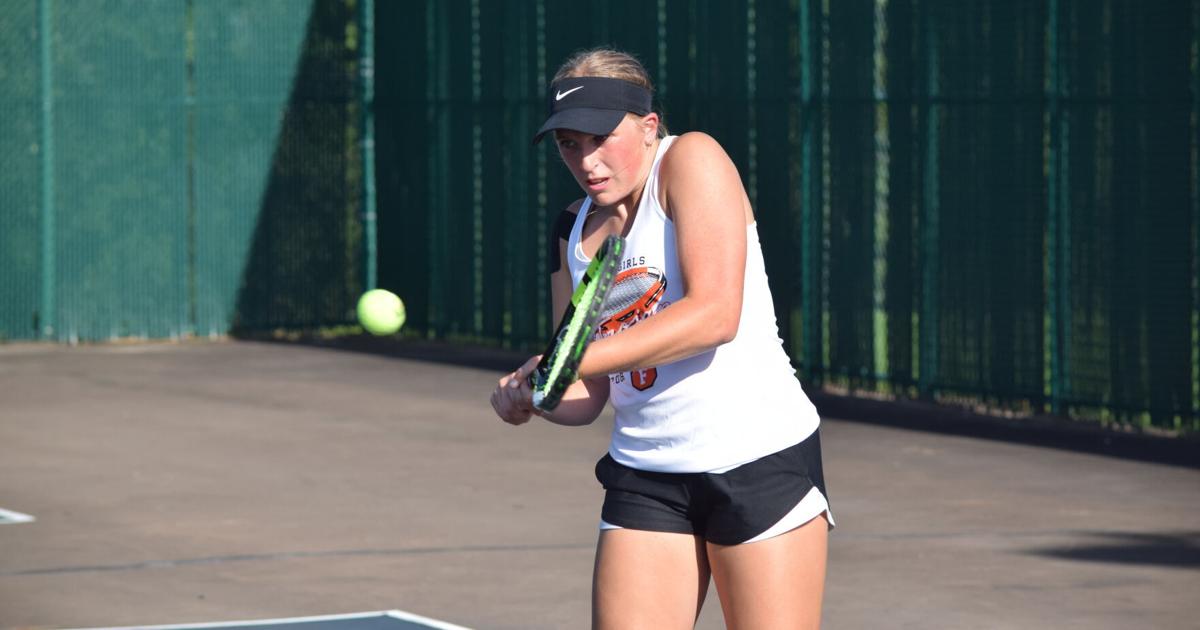 Fairfield girls tennis triumphs in SEC win over Mt. Pleasant