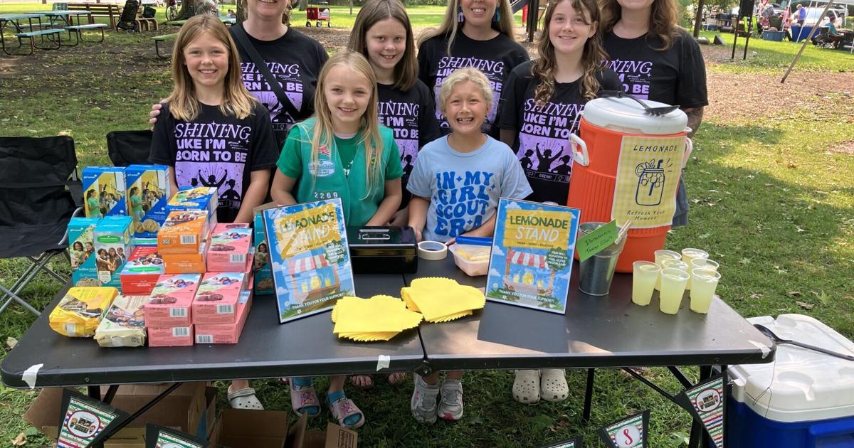 Fairfield’s Girl Scouts set up at farmers market