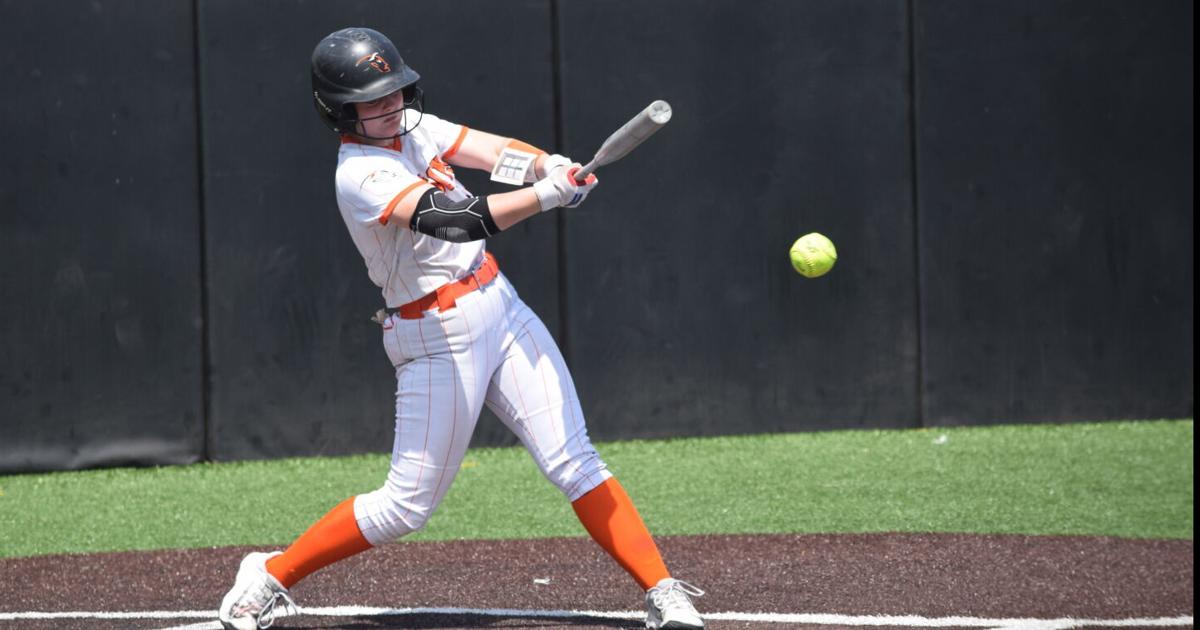 Washington softball spits games at Jesup Tournament