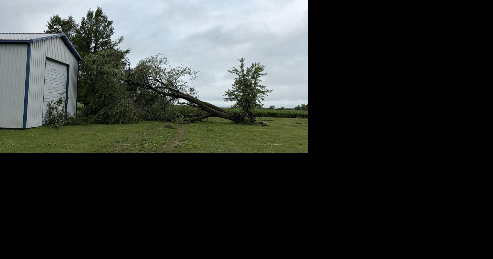 High winds damage structures at Pekin school