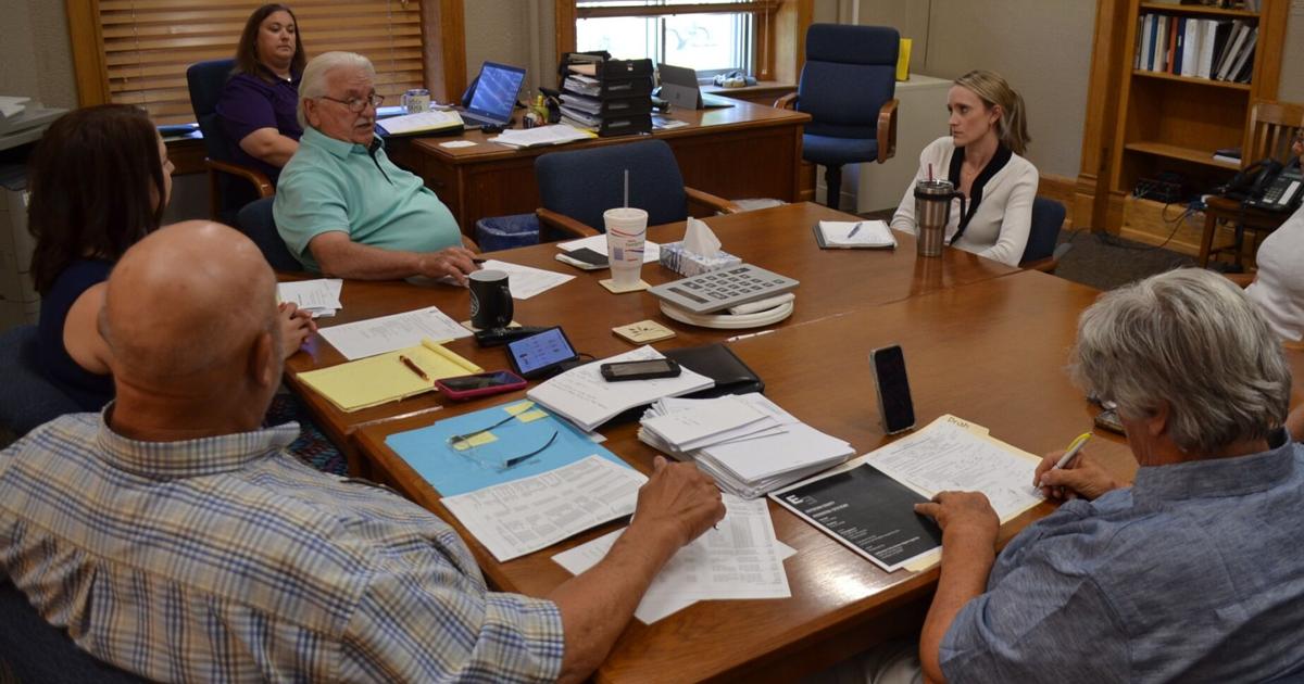 Jefferson County Supervisors inquire into HHS office
