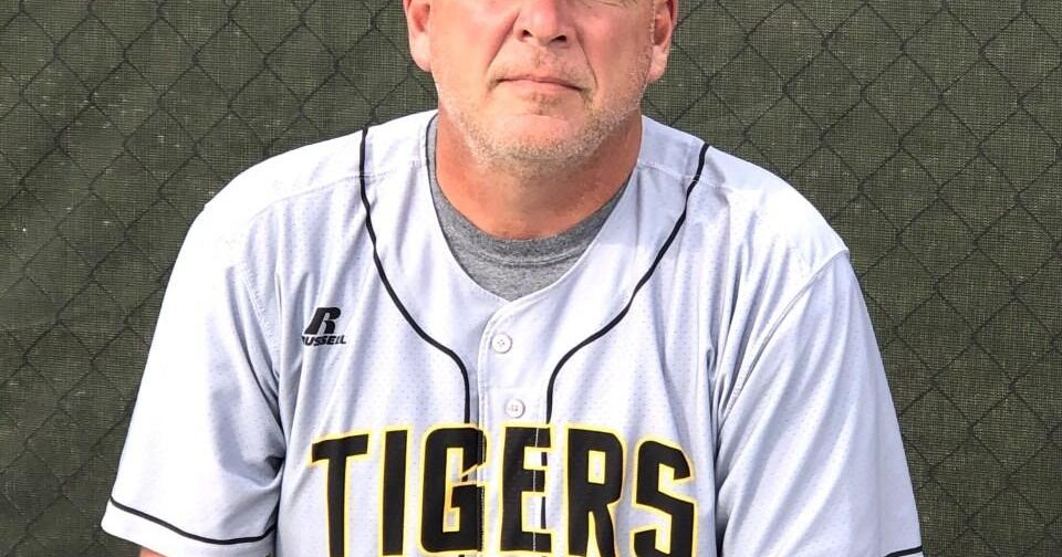 New London’s Helmerson named All-Iowa baseball coach of the year ...