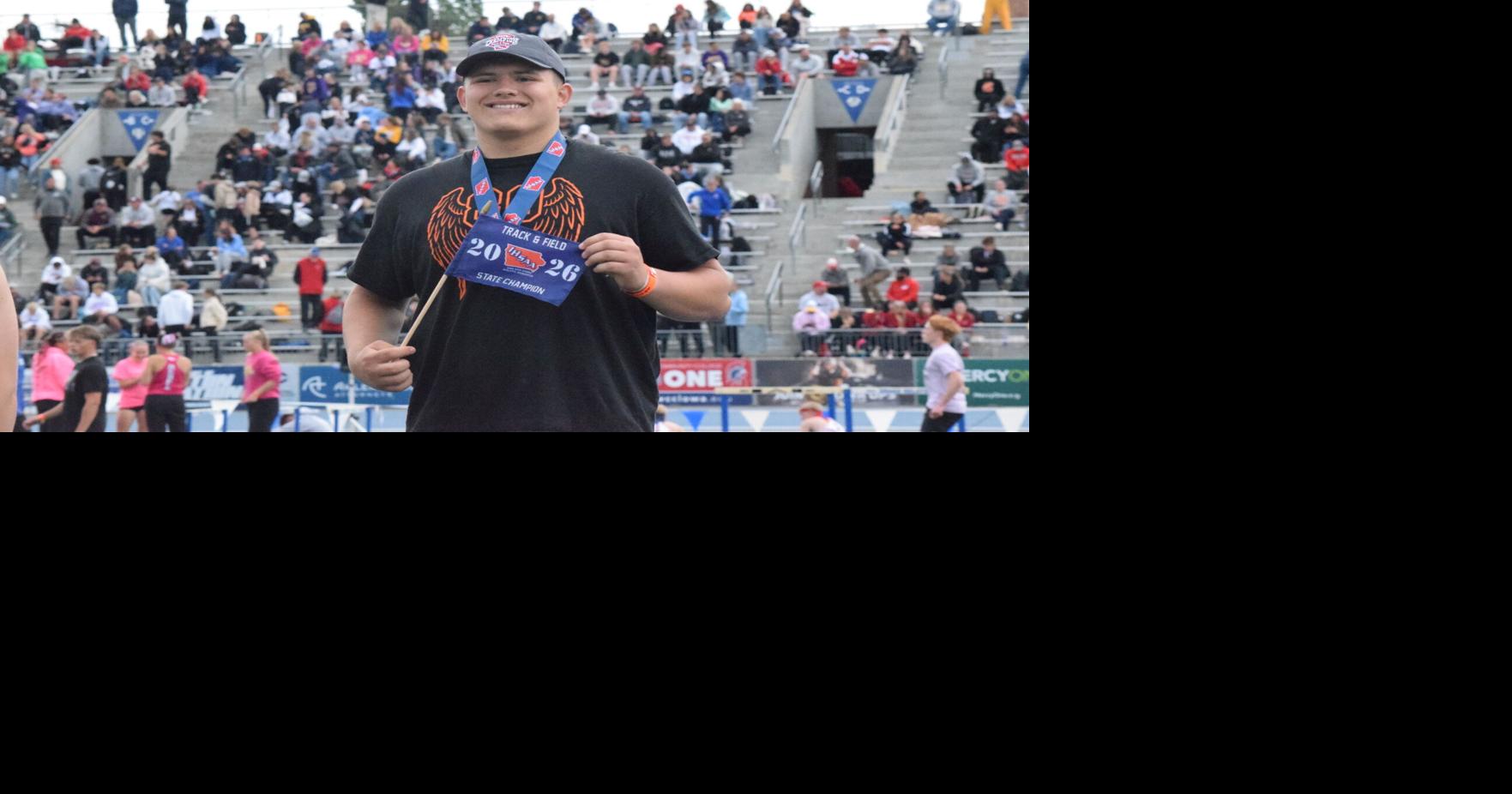 Greyson Hartman wins 3A discus title at Iowa state meet