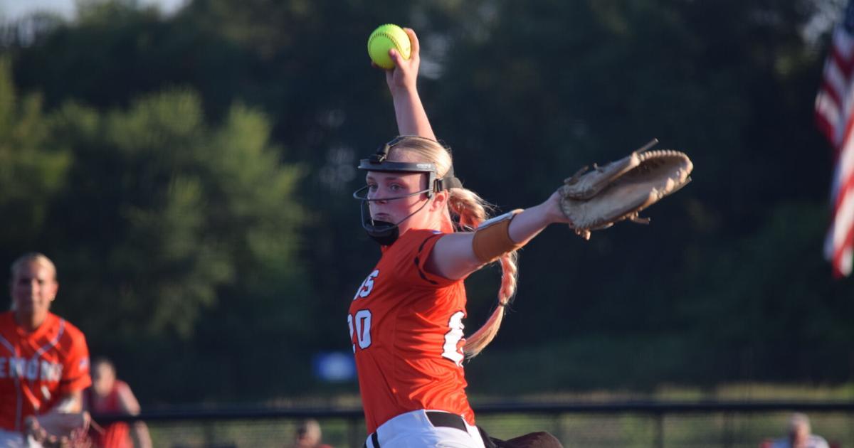 Washington softball eliminated in extras by West Liberty