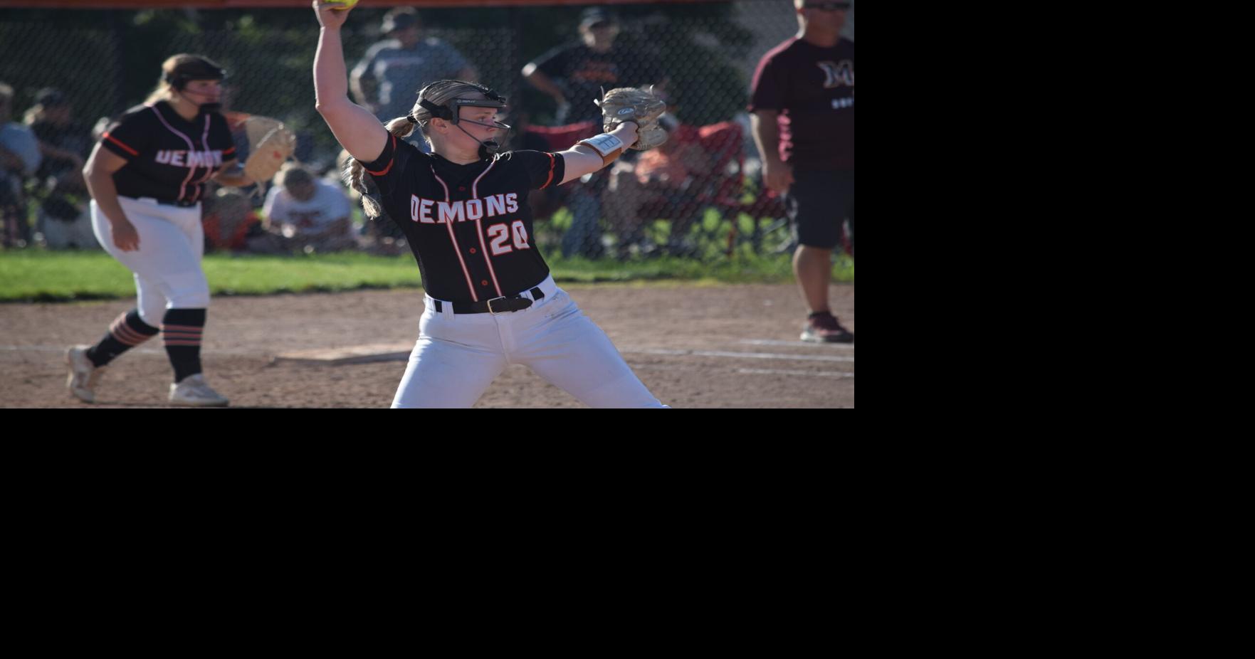 Washington softball wins two over Mt. Pleasant