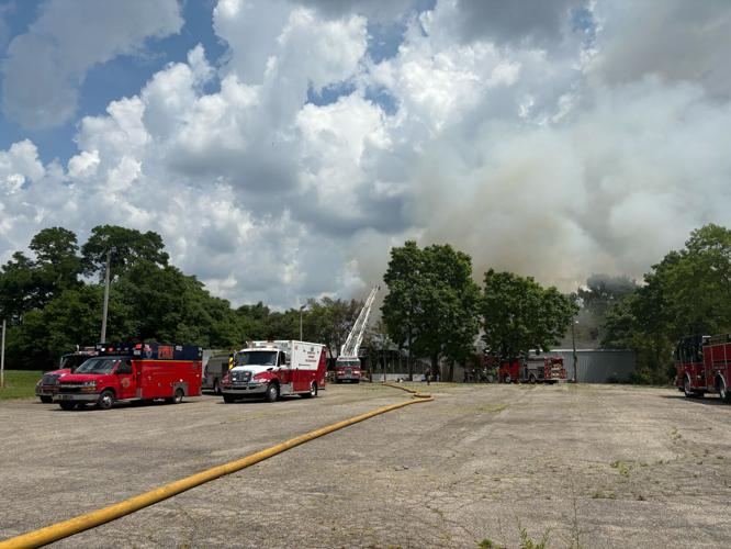 Springfield fire: Crews battle large, suspicious blaze at vacant ...