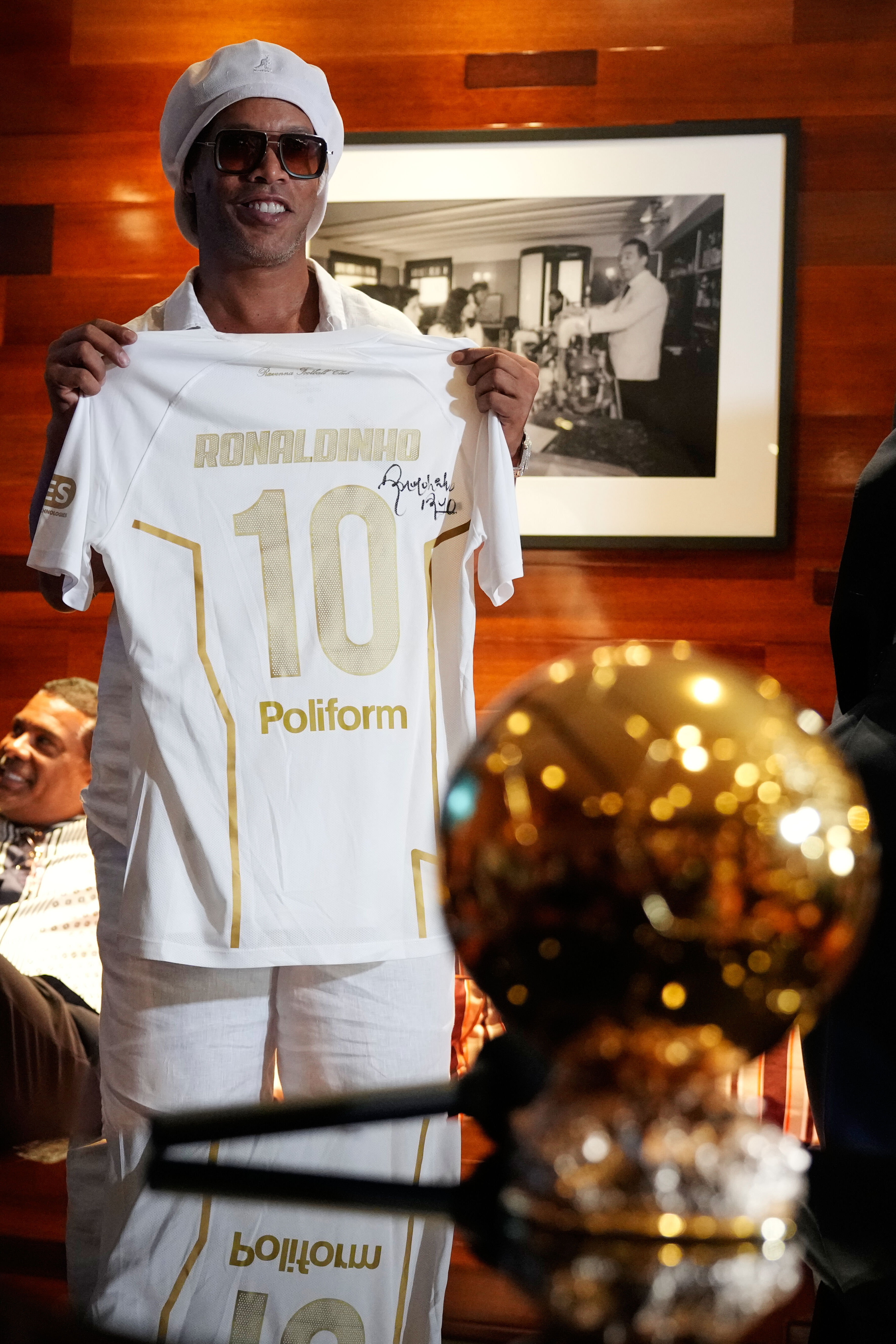Ronaldinho Ravenna Soccer | Nation & World | springfieldnewssun.com