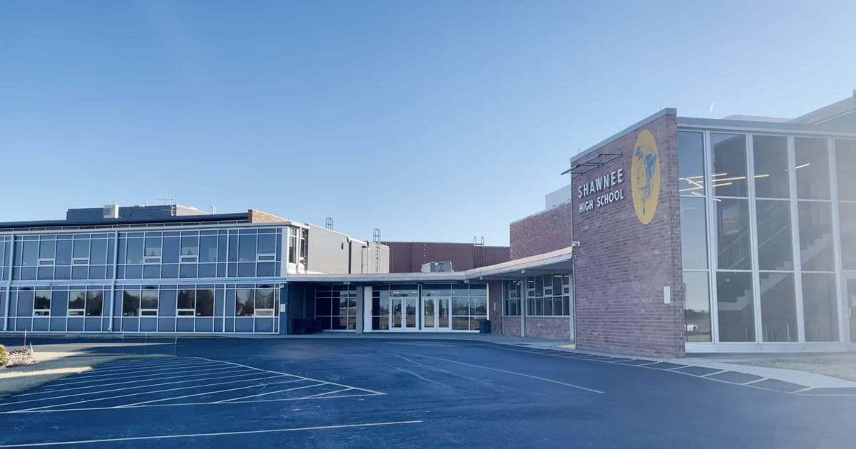 ClarkShawnee schools Water pipe break cancels classes for middle