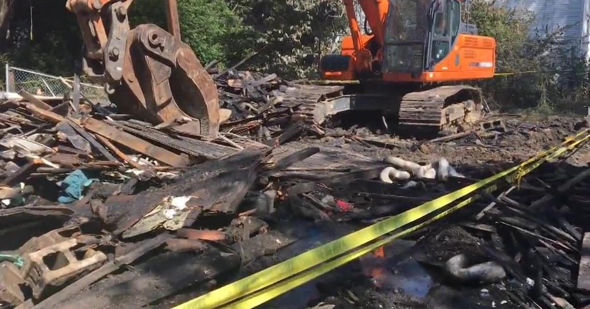 Cheney Rd Springfield Fire 'It's in full flames!': 911 calls released in Springfield fire ...