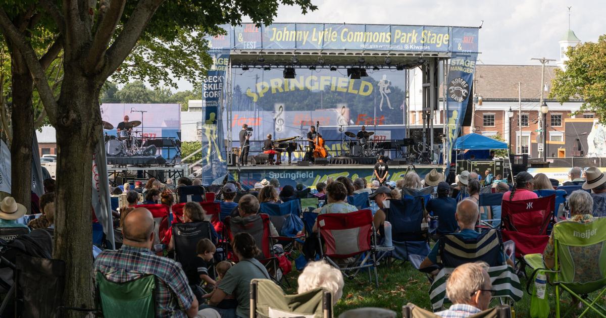 Music fans pack downtown Springfield for 5th annual Jazz & Blues Fest