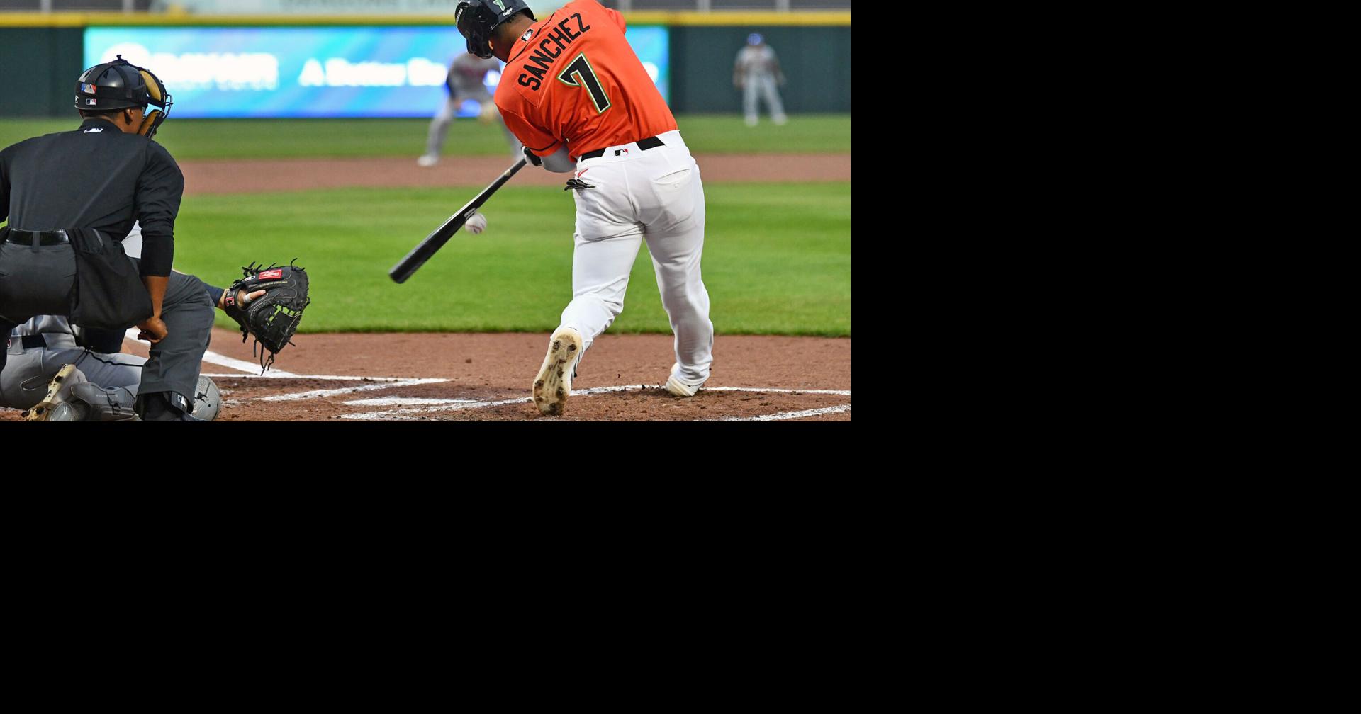 Dragons ride big 3rd inning, exciting triple to 2nd straight win ...