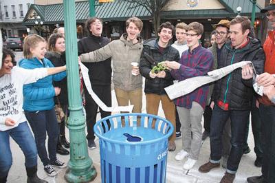 Amp Group Brings Recycle Containers To Downtown Lbg Local News Standard Journal Com