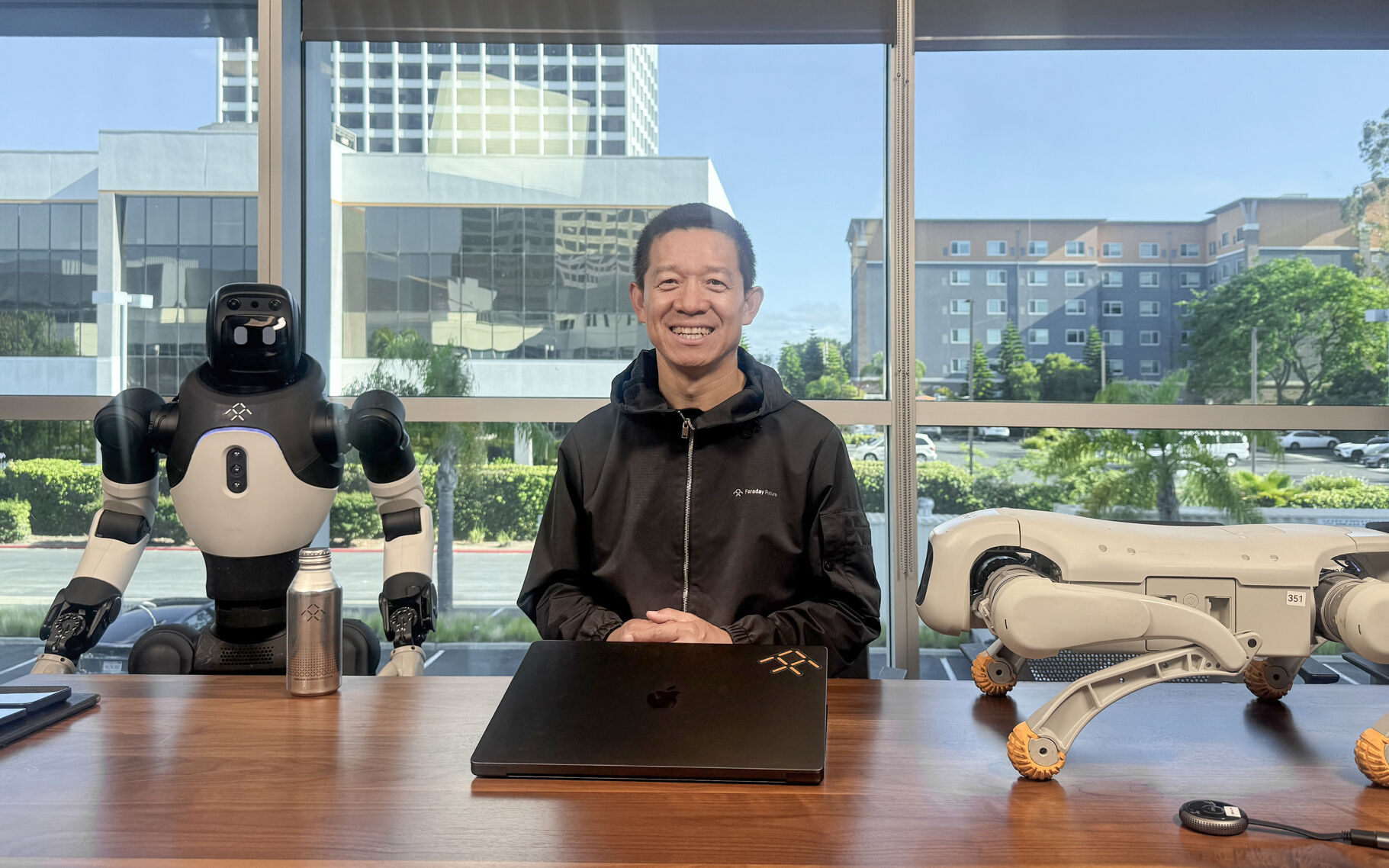じゅん Faraday Future Founder and Global CEO YT Jia Shares Weekly