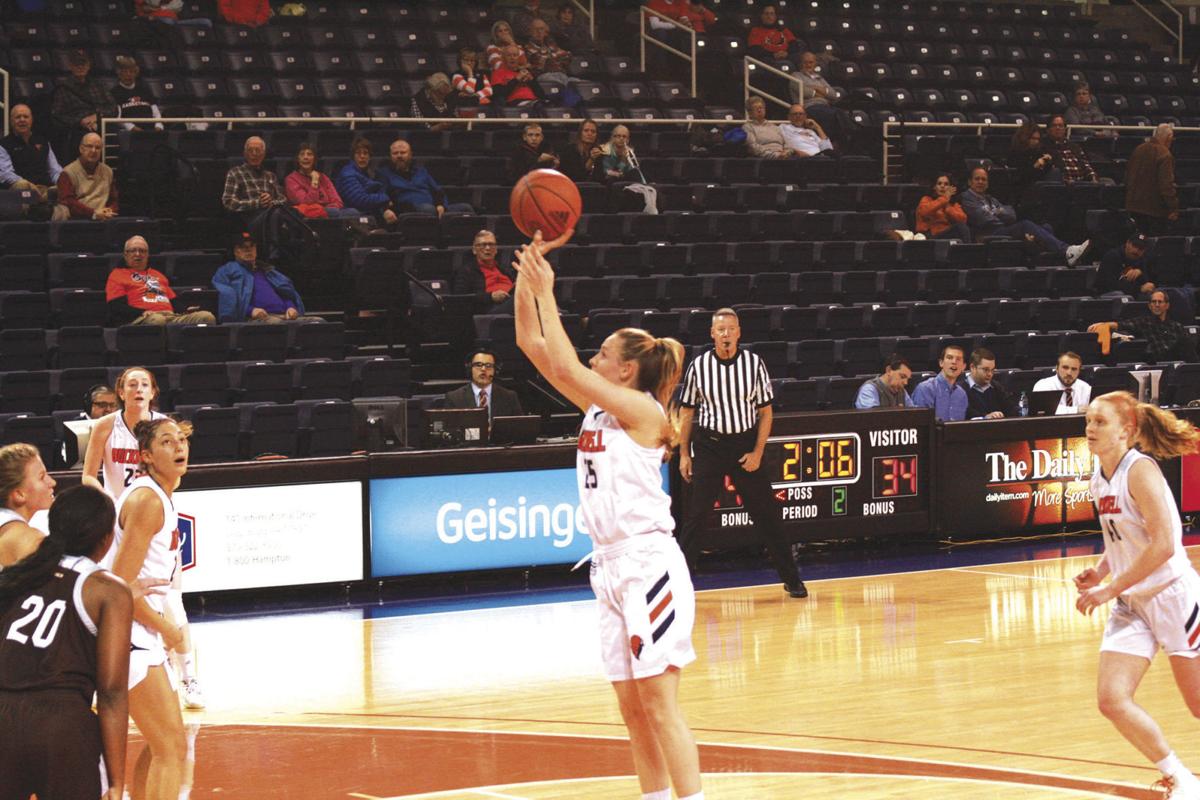 Bucknell Women Roll To 63 45 Victory Over Holy Cross Sports
