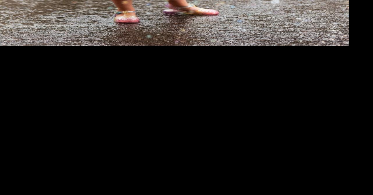 Raindrops don't stop Union County parade