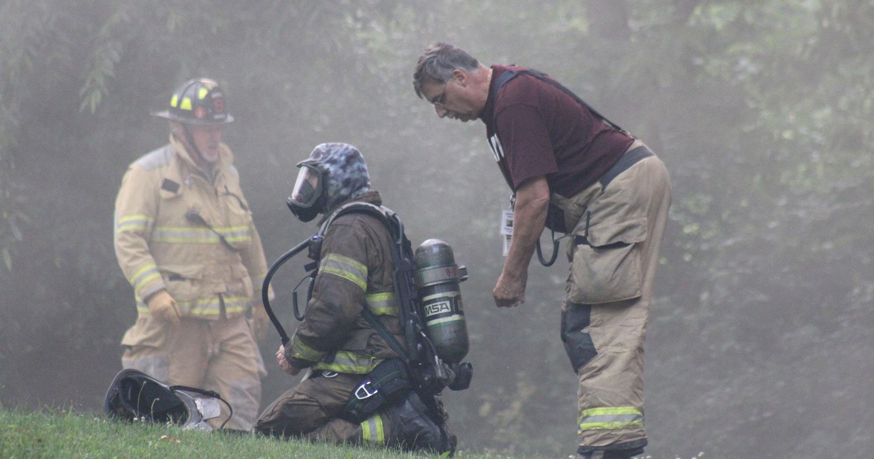 Smoke billows from Delaware Township home - Vimarsana News